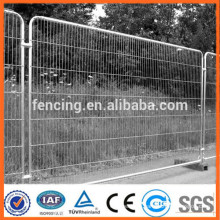 Temporary fencing with bottom fitting/Temporary fence of housing